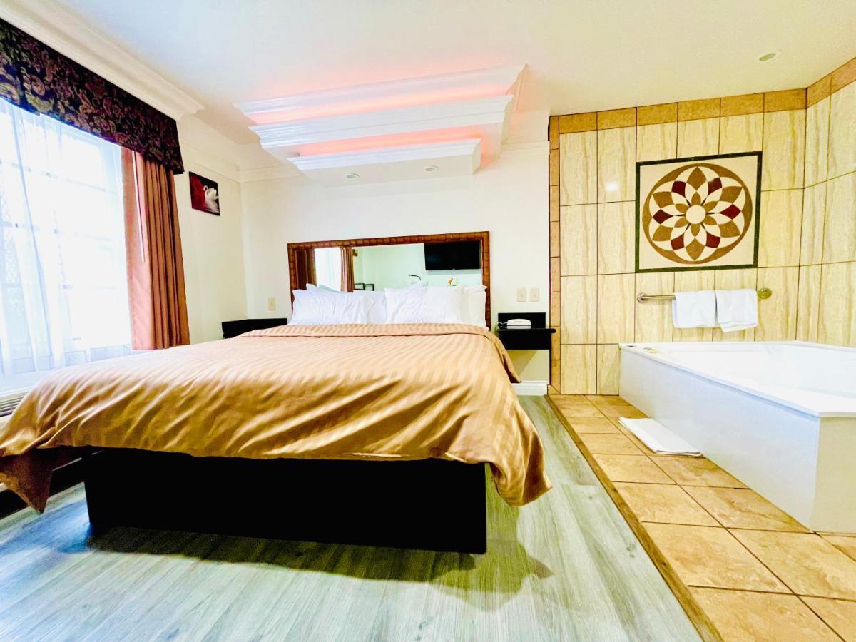 Rodeway Inn Санта-Ана Экстерьер фото